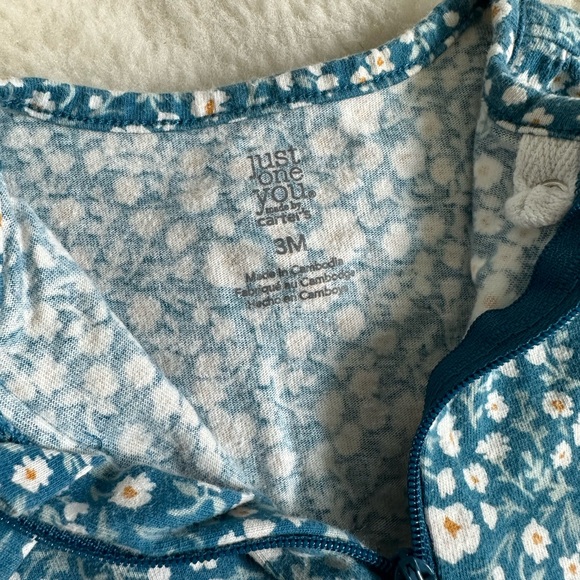3M Carter’s footie zip pajamas, blue with white flowers - Picture 2 of 11